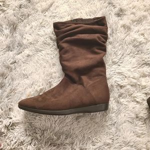 Mid-calf brown boots